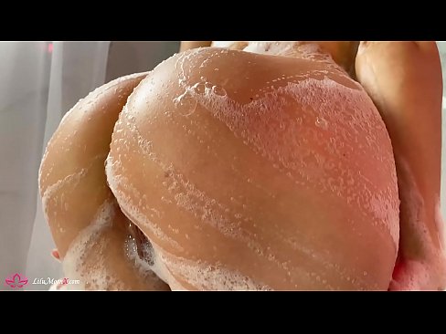 ❤️ Bà thủ dâm âm hộ với máy rung đến cực khoái mãnh liệt trong vòi hoa sen ❌ Fucking tại chúng tôi ☑